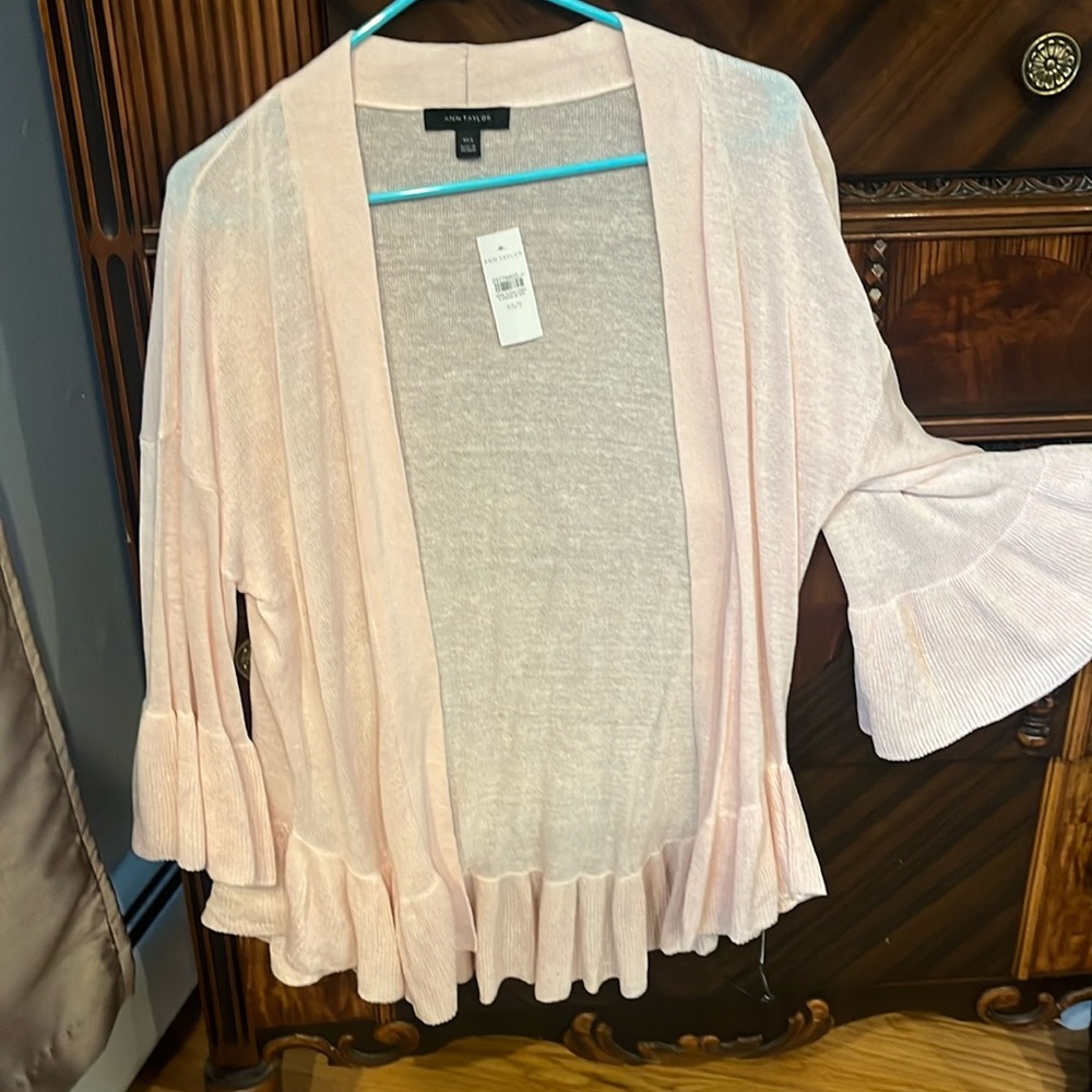 Ann Taylor Beautiful, ruffle sleeve, ruffle, hem, knit, cardigan lightweight
